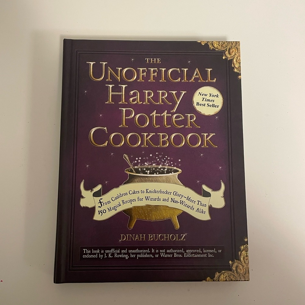 Unofficial Harry Potter Cookbook, Dinah Bucholz Hardcover‎ EUC